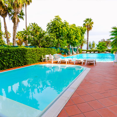 hotel con piscina a san benedetto